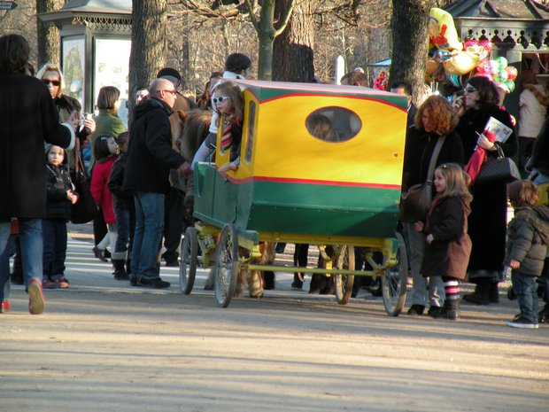  carriole à chevaux pour enfants, jardin du Luxembourg